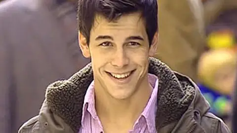 Mario Casas en los Hombres de Paco Mario Casas en los Hombres de Paco