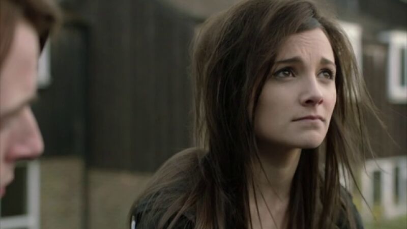 La relación de Linus y Caitlin se hace más seria