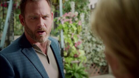 El marido de Mary se pelea con Adam