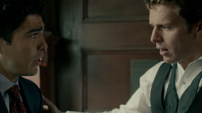 La familia de Patrick conoce a su novio