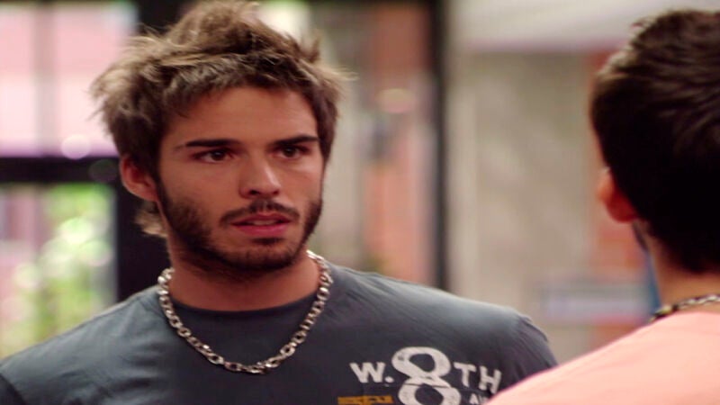 ¿A qué habrá venido Berto el hermano de Yoli?