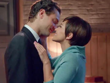 Ana empieza a ver a Carlos como el padre de Alberto Ana empieza a ver a Carlos como el padre de Alberto