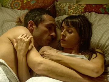 La noche más pasional entre Marian y Álex La noche más pasional entre Marian y Álex
