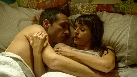 La noche más pasional entre Marian y Álex La noche más pasional entre Marian y Álex