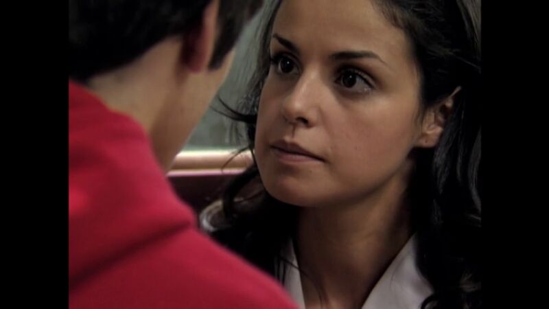 ¿Qué actriz de El Internado ha escrito la novela 