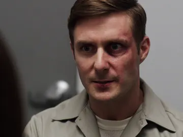 La agente Beth consigue encarcelar a uno de los acusados en el crimen de la familia La agente Beth consigue encarcelar a uno de los acusados en el crimen de la familia