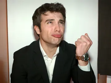 Pol Monen se decide entre rodar una escena sin diálogo o un monólogo muy largo Pol Monen se decide entre rodar una escena sin diálogo o un monólogo muy largo