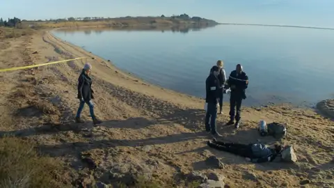 Encuentran el cadáver de una inspectora de la OFPN en medio de una laguna Encuentran el cadáver de una inspectora de la OFPN en medio de una laguna