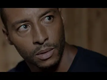 El pasado persigue a seis jóvenes y aparecen muertos por cianuro El pasado persigue a seis jóvenes y aparecen muertos por cianuro