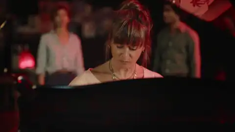 Crimen en el trópico - Una pianista internacional es atacada al salir de un ensayo Crimen en el trópico - Una pianista internacional es atacada al salir de un ensayo