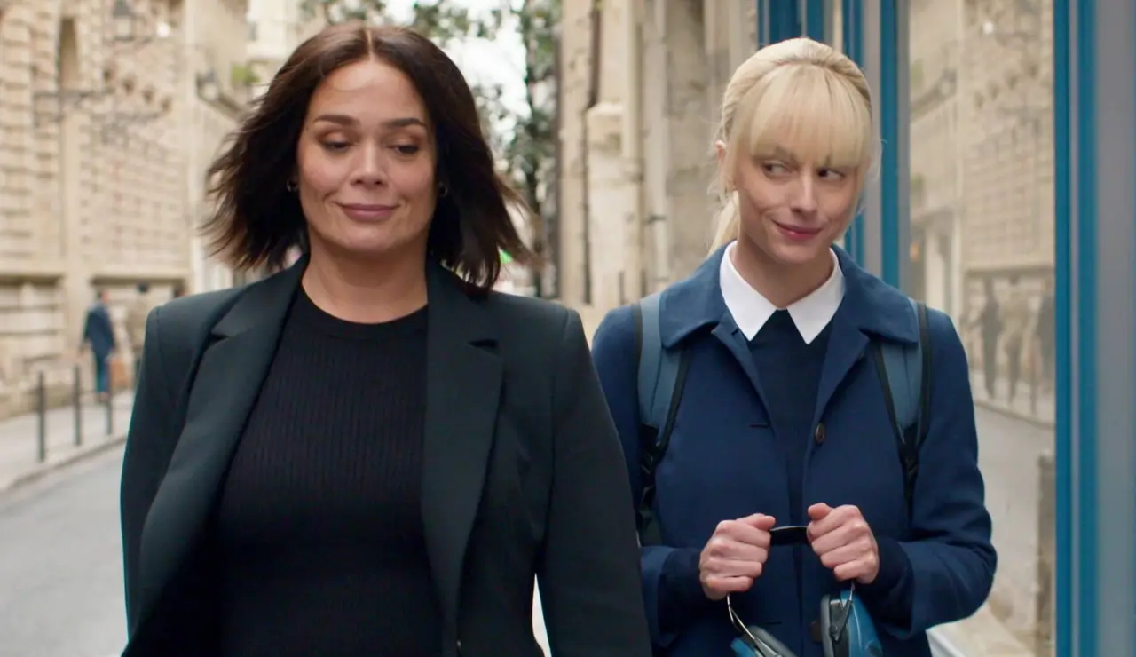 Bright minds - Raphaëlle sale en defensa de los métodos de Astrid