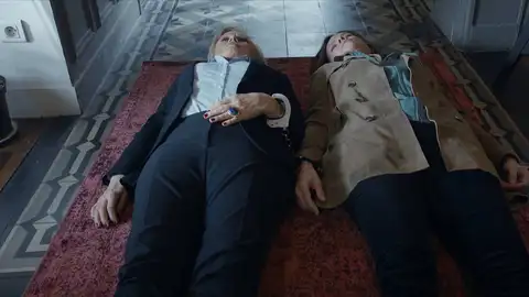 El día de su boda se convierte en una pesadilla: Louise Arbus es secuestrada y su vida corre peligro El día de su boda se convierte en una pesadilla: Louise Arbus es secuestrada y su vida corre peligro