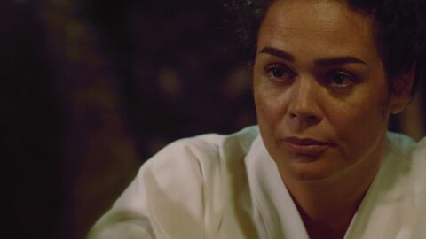 Clarisse pasa la noche junto a