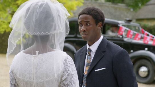 La dif&iacute;cil decisi&oacute;n del sargento Felix Livingstone: renuncia a su boda con Victoria por el inspector Sam y la hermana Boniface