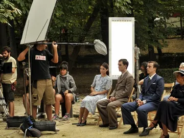 Más de El tiempo entre costuras Más de El tiempo entre costuras