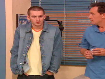 Carlos vuelve al colegio Carlos vuelve al colegio