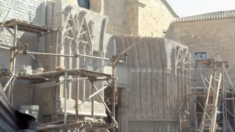 La réplica de la Basílica de Santa María del Mar que invadió Cáceres La réplica de la Basílica de Santa María del Mar que invadió Cáceres