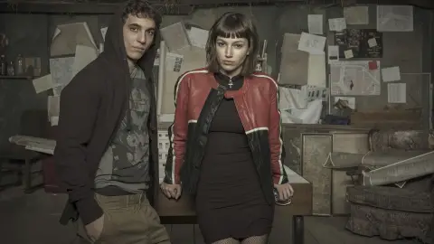 Úrsula Corberó y Miguel Herrán son Tokio y Río en 'La casa de papel' Úrsula Corberó y Miguel Herrán son Tokio y Río en 'La casa de papel'