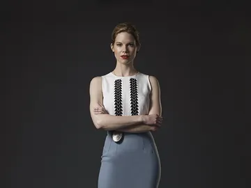 Mariana Klaveno es Janice Lawrence Mariana Klaveno es Janice Lawrence