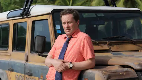 Así es Jack Mooney, el nuevo detective que llega a la isla de 'Crimen en el paraíso'  Así es Jack Mooney, el nuevo detective que llega a la isla de 'Crimen en el paraíso'