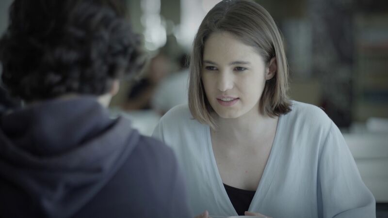 Disfruta del capítulo 8 al completo de 'Por muchas razones': Sandra necesita hablar con Jota