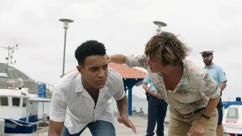 Crivelli y el hijo de la comandante Melissa Crimen en el trópico