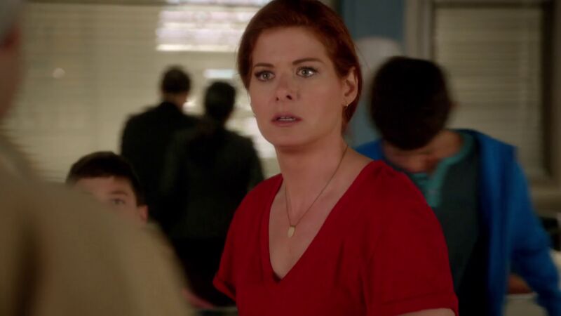 Laura resuelve el asesinato tras discutir otra vez con su padre