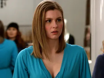 Detenida en una lencería Detenida en una lencería