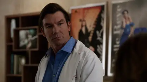 Las declaraciones del hijo de la víctima dan bastantes pistas al equipo de la detective Laura Las declaraciones del hijo de la víctima dan bastantes pistas al equipo de la detective Laura