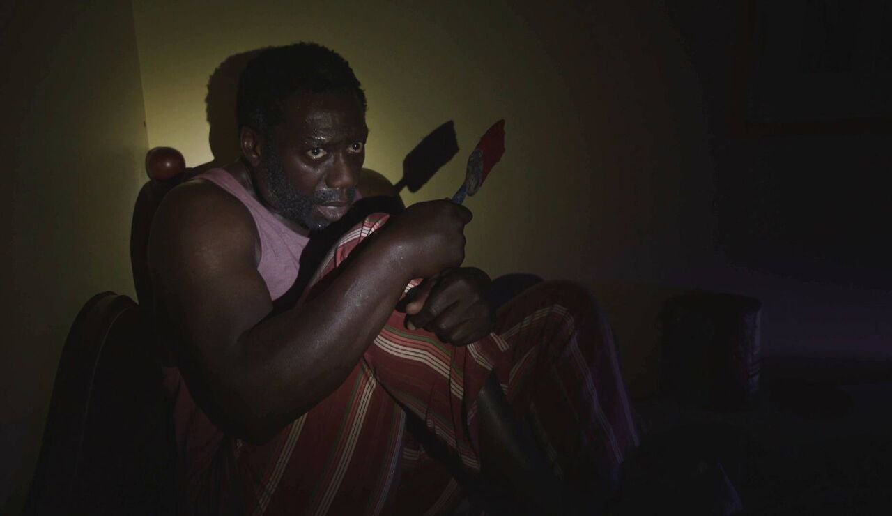 Parker investiga unas misteriosas notas que apuntan a un origen sobrenatural