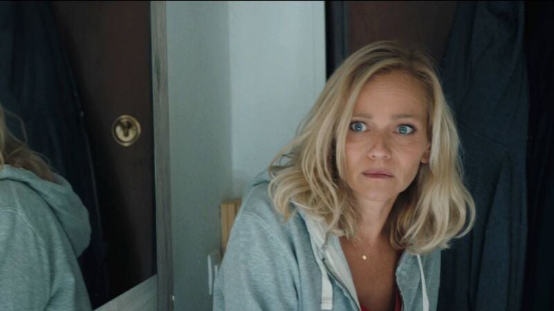 Vanesa y Justine investigan al inquilino de una misteriosa casa que perteneció a su difunto padre