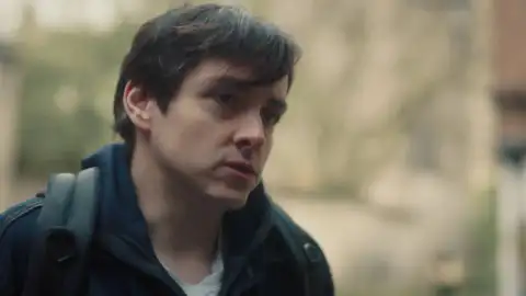 Patience - Un cadáver se levanta de la camilla del forense Patience - Un cadáver se levanta de la camilla del forense