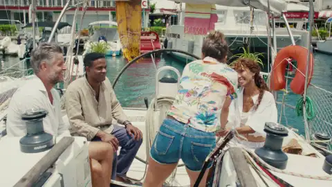 Crimen en el trópico - Melissa y Gaëlle disfrutan juntas del amor con sus parejas Crimen en el trópico - Melissa y Gaëlle disfrutan juntas del amor con sus parejas