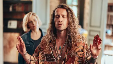 Panda, la comedia policial sobre un expolicía vegano y pacifista, llega a Atreseries el próximo miércoles y jueves tras Master Crimes Panda, la comedia policial sobre un expolicía vegano y pacifista, llega a Atreseries el próximo miércoles y jueves tras Master Crimes