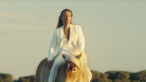 Eliot y Lola se van a casar y la ceremonia la va a oficiar &iexcl;Panda!