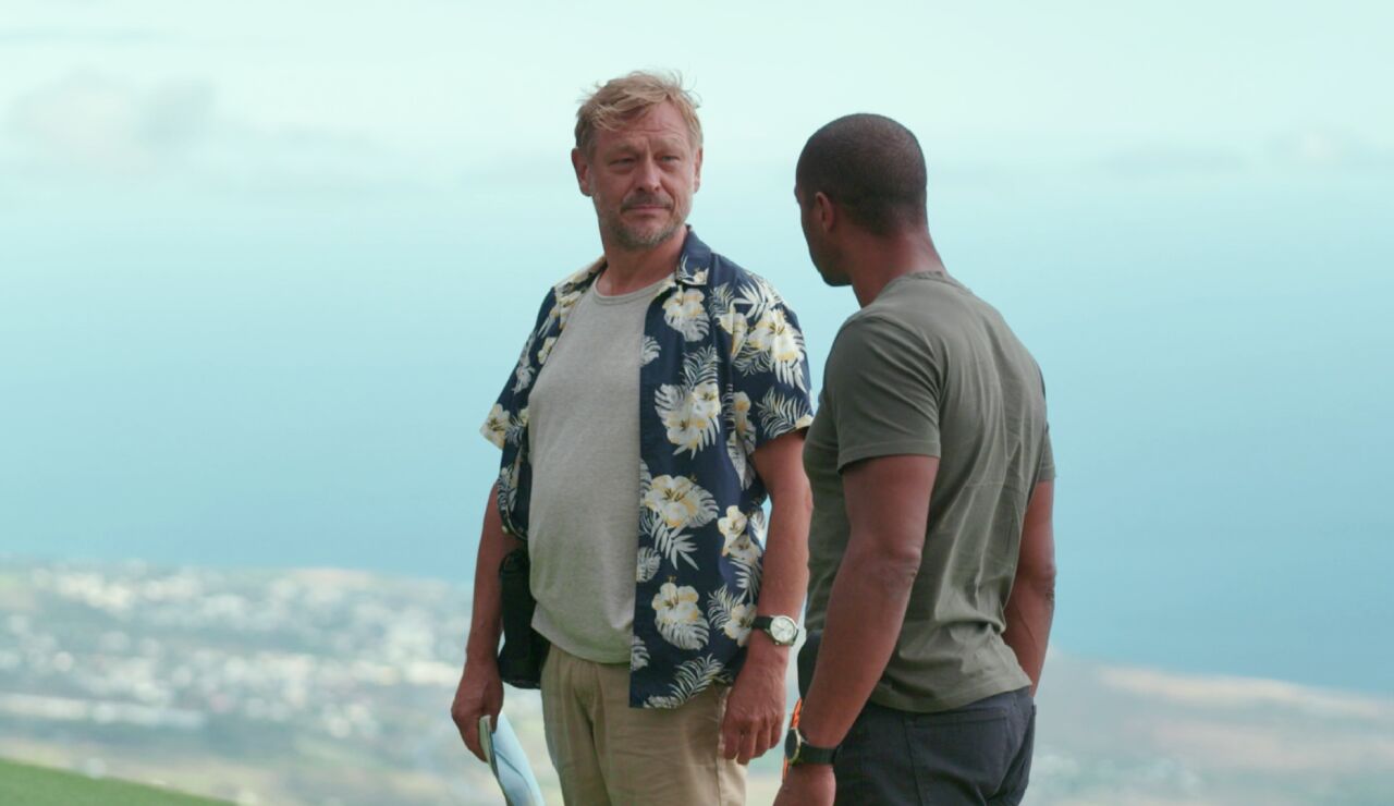 Gaspard y Jackson van al lugar de los paracaidistas