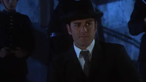 Los misterios de Murdoch - William Murdoch se enfrenta a un posible hombre lobo Los misterios de Murdoch - William Murdoch se enfrenta a un posible hombre lobo