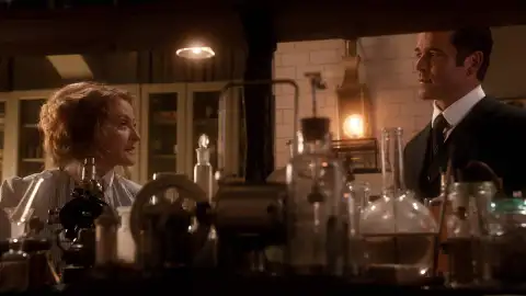 ¿Besos mortales? Murdoch persigue a un misterioso asesino en serie y todas las pistas apuntan a la novia de George ¿Besos mortales? Murdoch persigue a un misterioso asesino en serie y todas las pistas apuntan a la novia de George